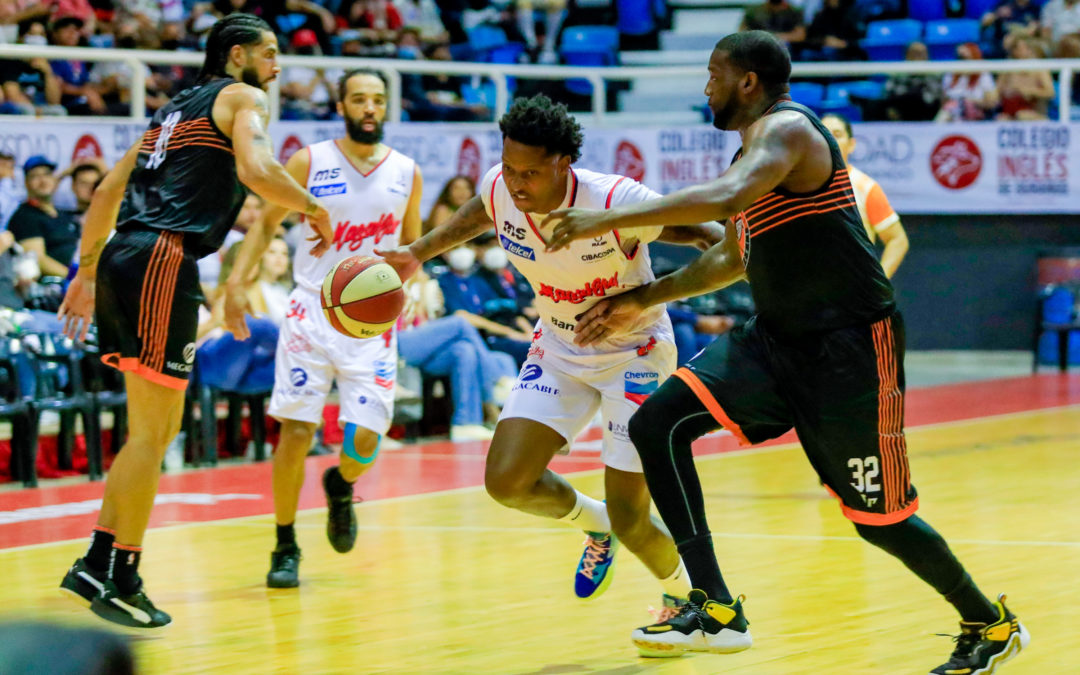 Venados Basketball regresa a casa para quedarse con el triunfo ante su gente