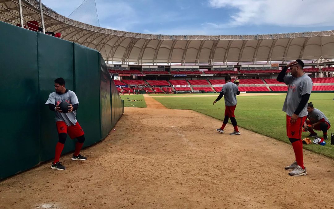 El dominicano Luis Jiménez se integra a la pretemporada de Venados de Mazatlán en el majestuoso Teodoro Mariscal