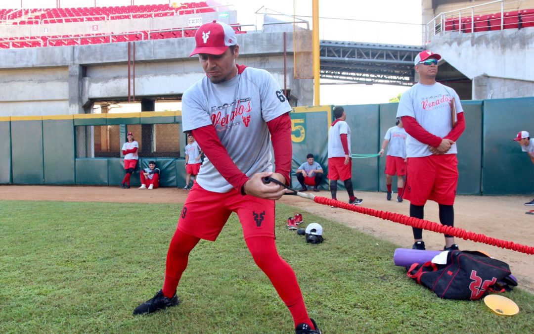 Héctor Villalobos viene a dar el 100 por ciento en su estreno con Venados de Mazatlán