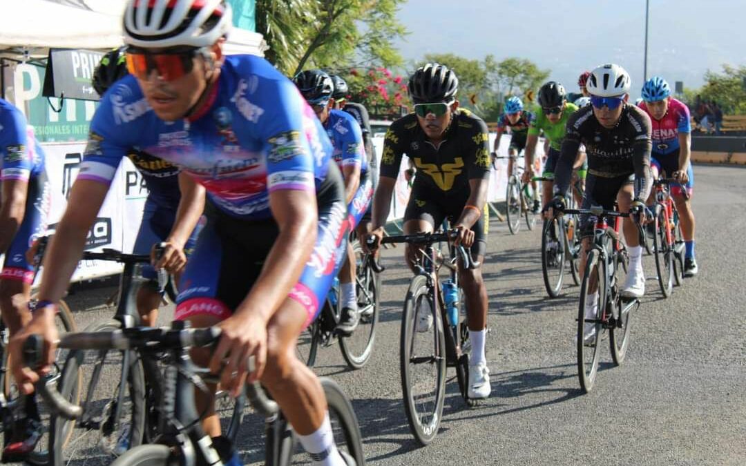 Destacada actuación de Venados Cycling Team en el Campeonato nacional de ciclismo de ruta Elite
