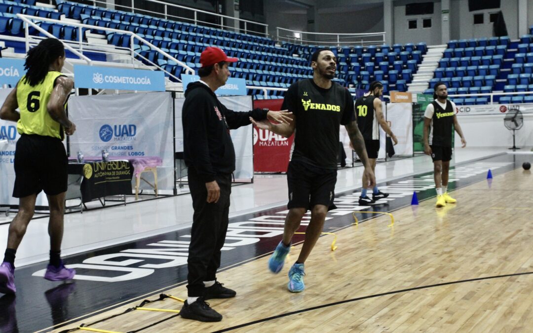 Voy a hacer lo que más necesite el equipo: Douglas Herring, jugador de Venados Basketball