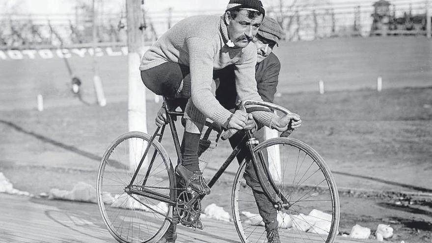 El ciclismo, un deporte con más de un siglo de historia y emociones