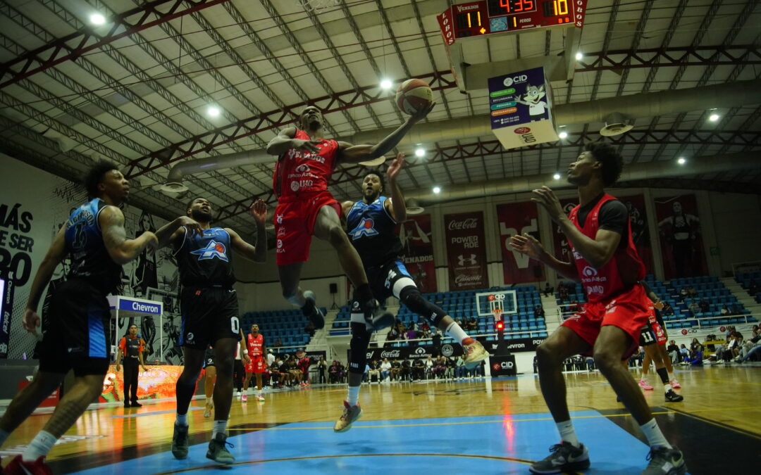 Venados Basketball cierra la jornada inaugural y se enfoca en el desafío del martes