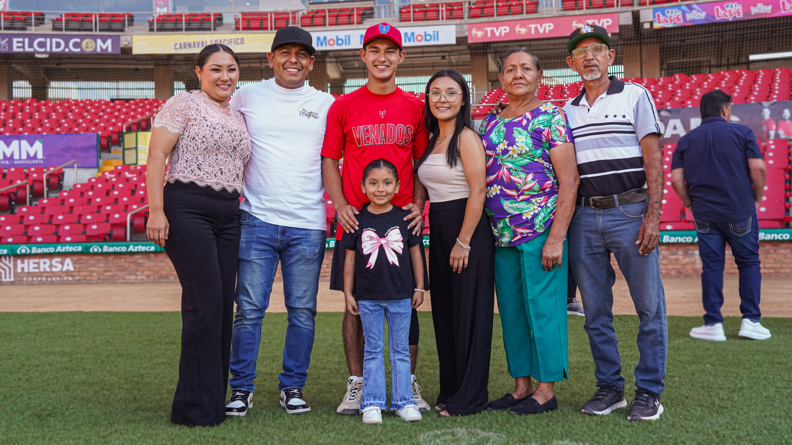 PRIMERA FIRMA JOAN PLASENCIA-04