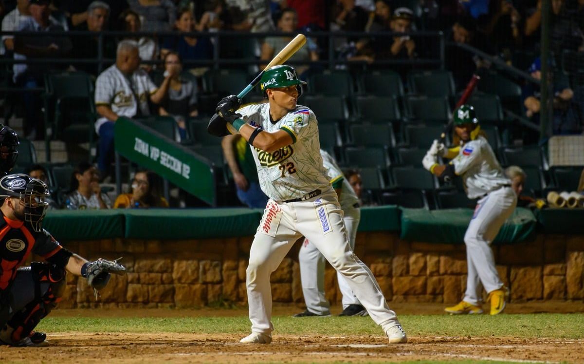 Venados suma dinamita al cuadro: Juan Uriarte llega al puerto