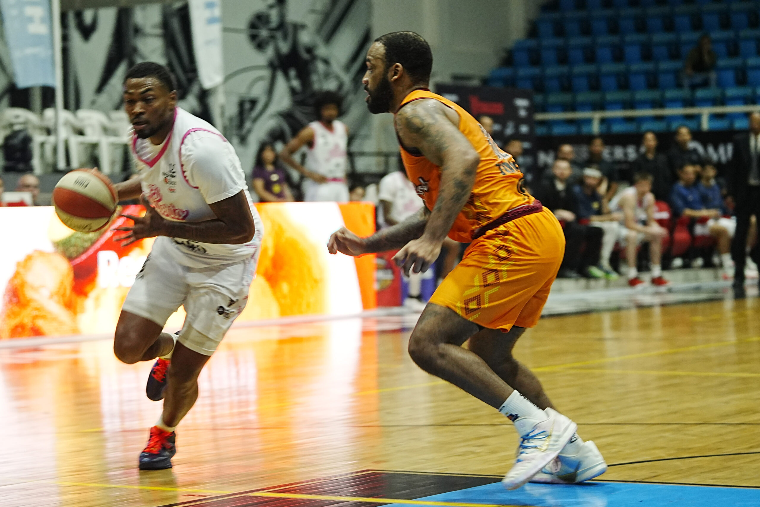 Venados Basketball desata espectáculo y domina a Rayos en el Lobodome