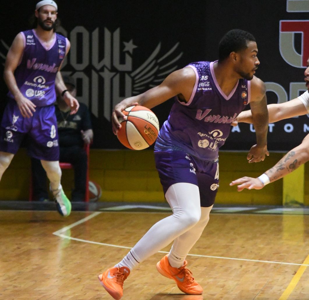 Venados Basketball pelea hasta el final en intenso cierre ante Frailes