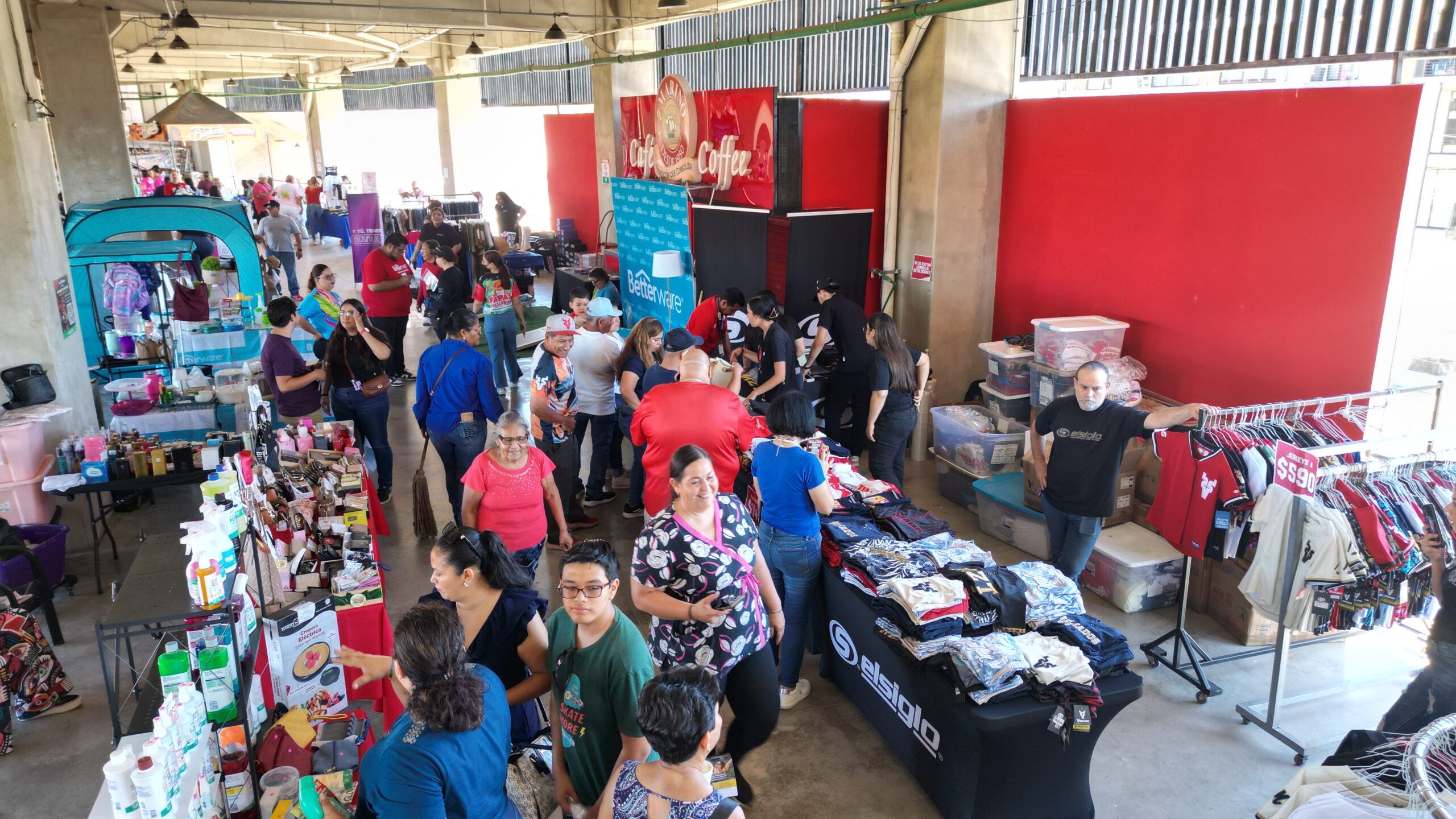 Gran Bazar MazFest-Venados convierte el Teodoro Mariscal en epicentro de cultura, talento y emprendimiento