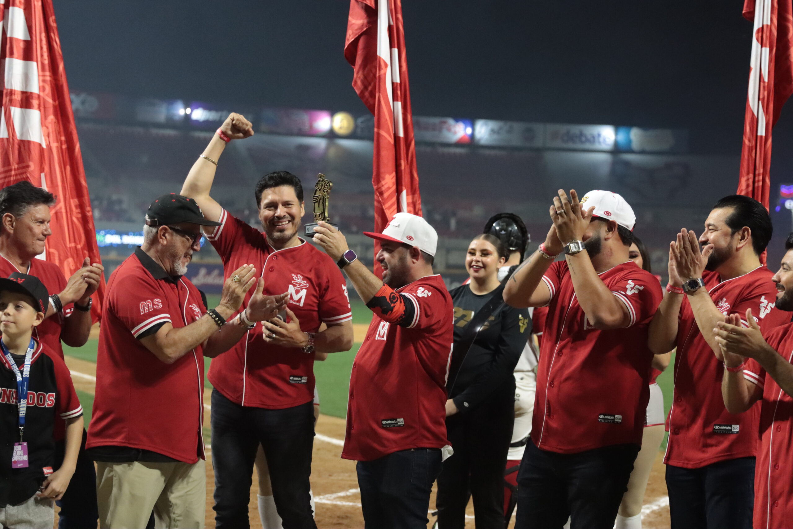Portar el nombre de Mazatlán con orgullo: Banda MS y Venados, unidos por el amor a la Perla del Pacífico